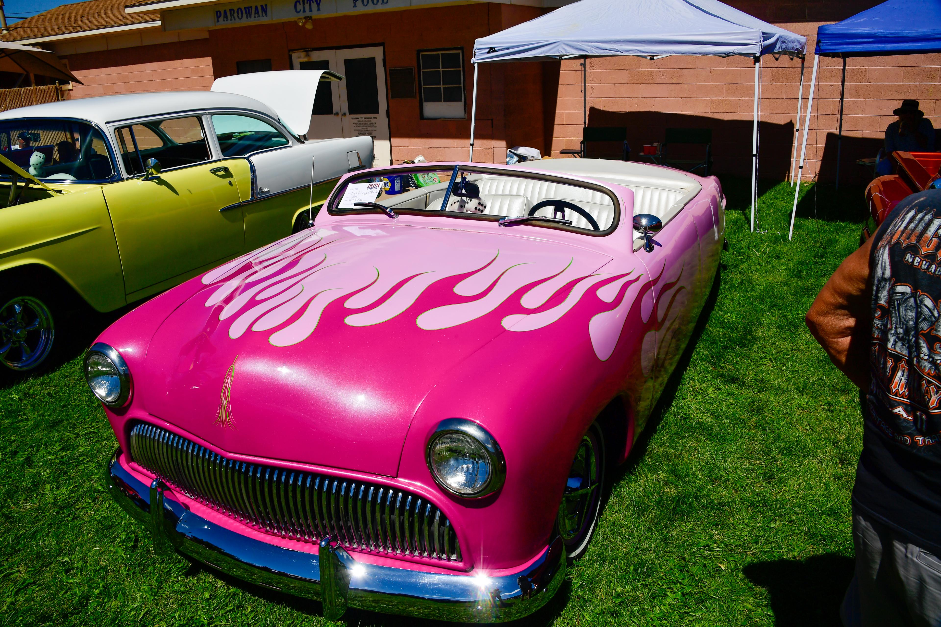 pink car with flames